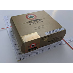 Empty Cigar box for Crafts Storage Purse Making Guitars Juggling Trinkets Herb